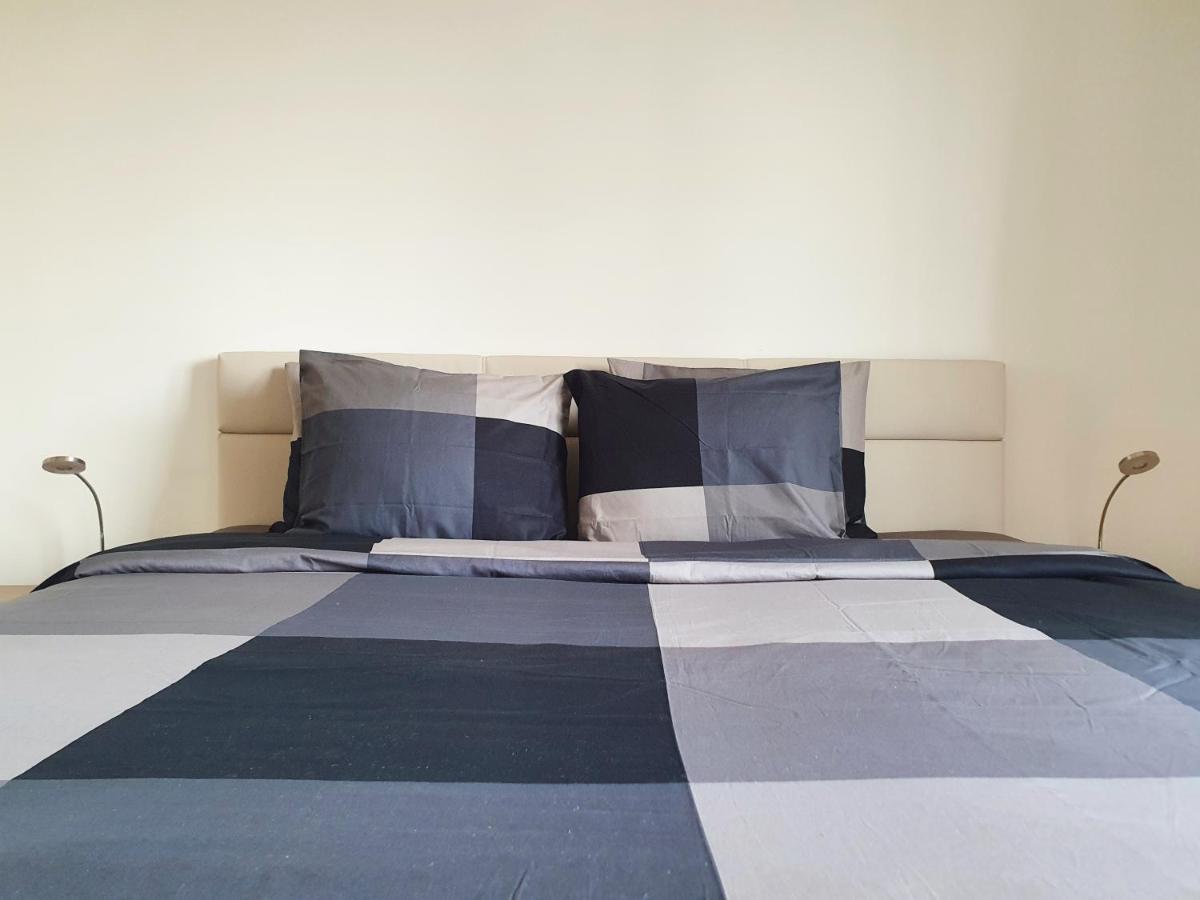 Near Lake Spacious & Furnished Beautiful Apartment Відень Екстер'єр фото
